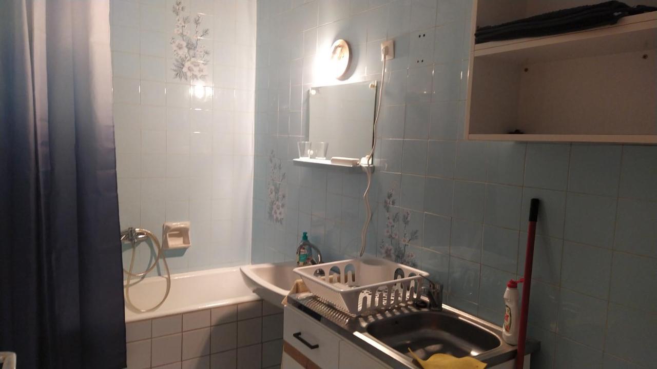 Tulipan Vendeghaz Appartement Siófok Buitenkant foto