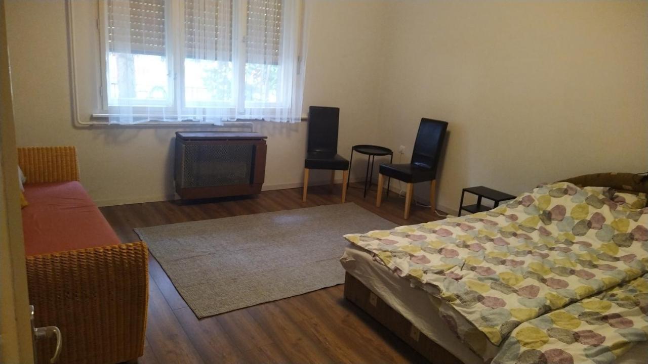 Tulipan Vendeghaz Appartement Siófok Buitenkant foto